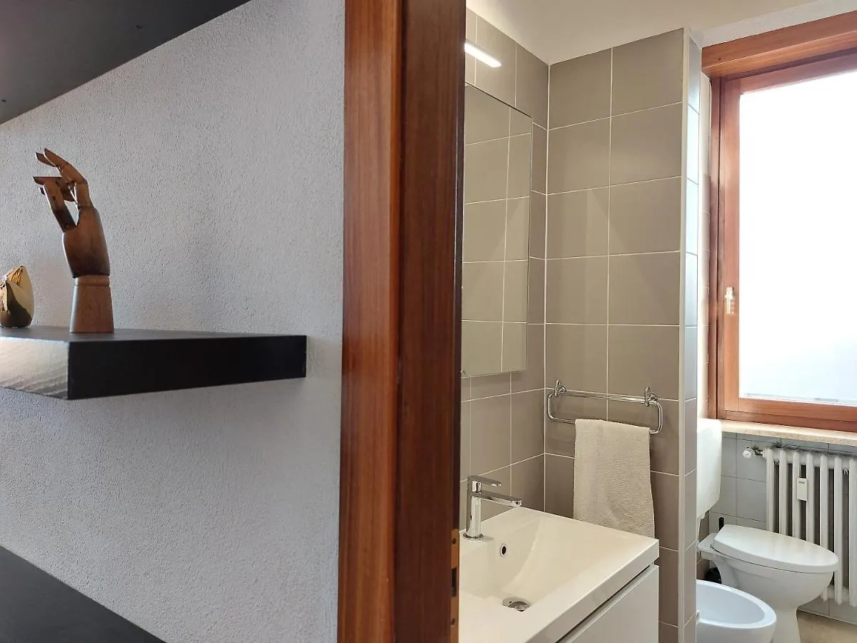 Dreaming Adige River Apartment Verona Italy
