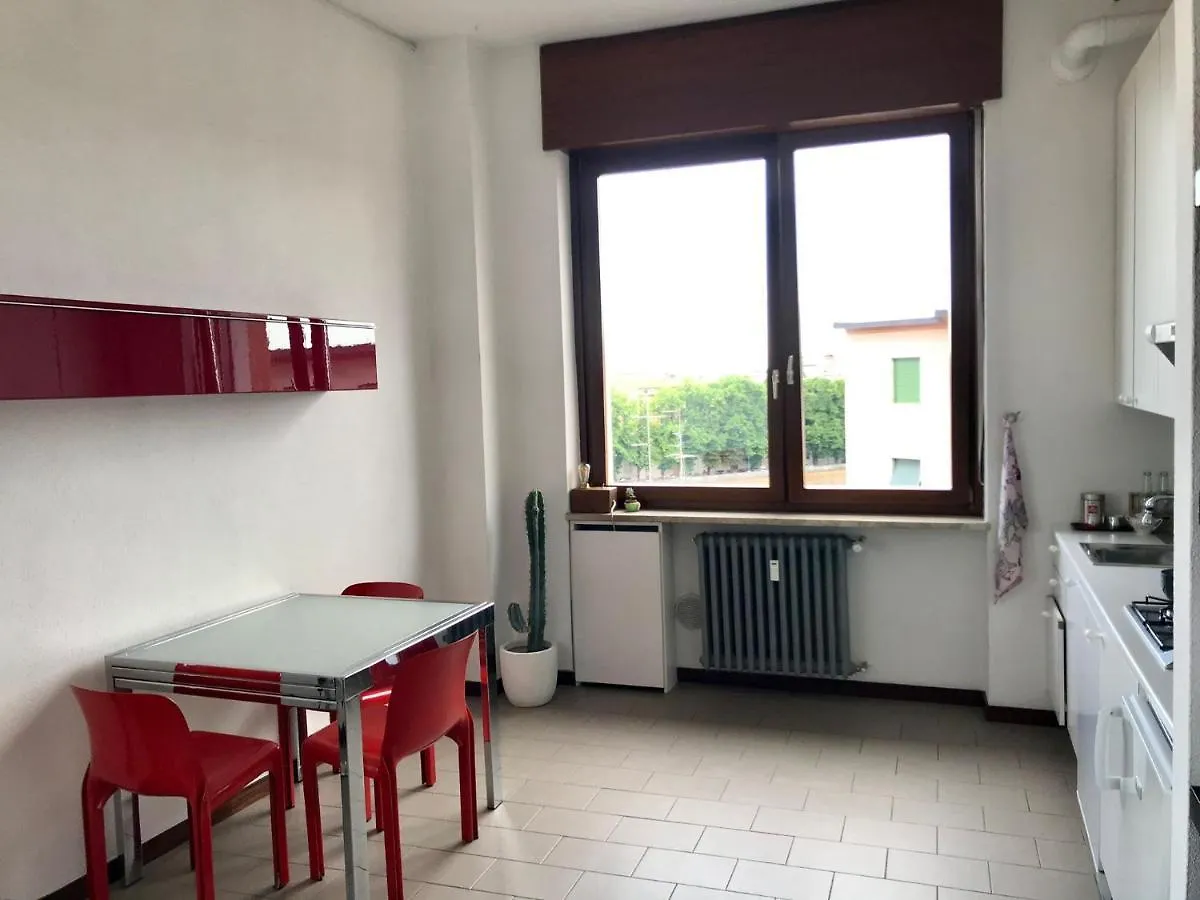Dreaming Adige River Apartment Verona Italy